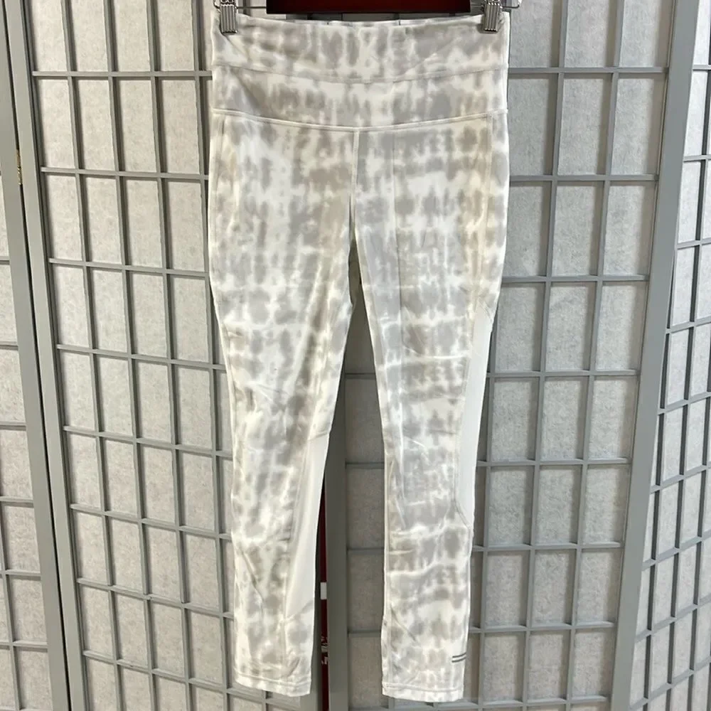 Laurier & Co. 7/8 Legging With Mesh Inserts, Size Small - Picture 2 of 6